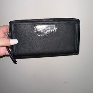 Simply Vera Wang Tri Fold Wallet